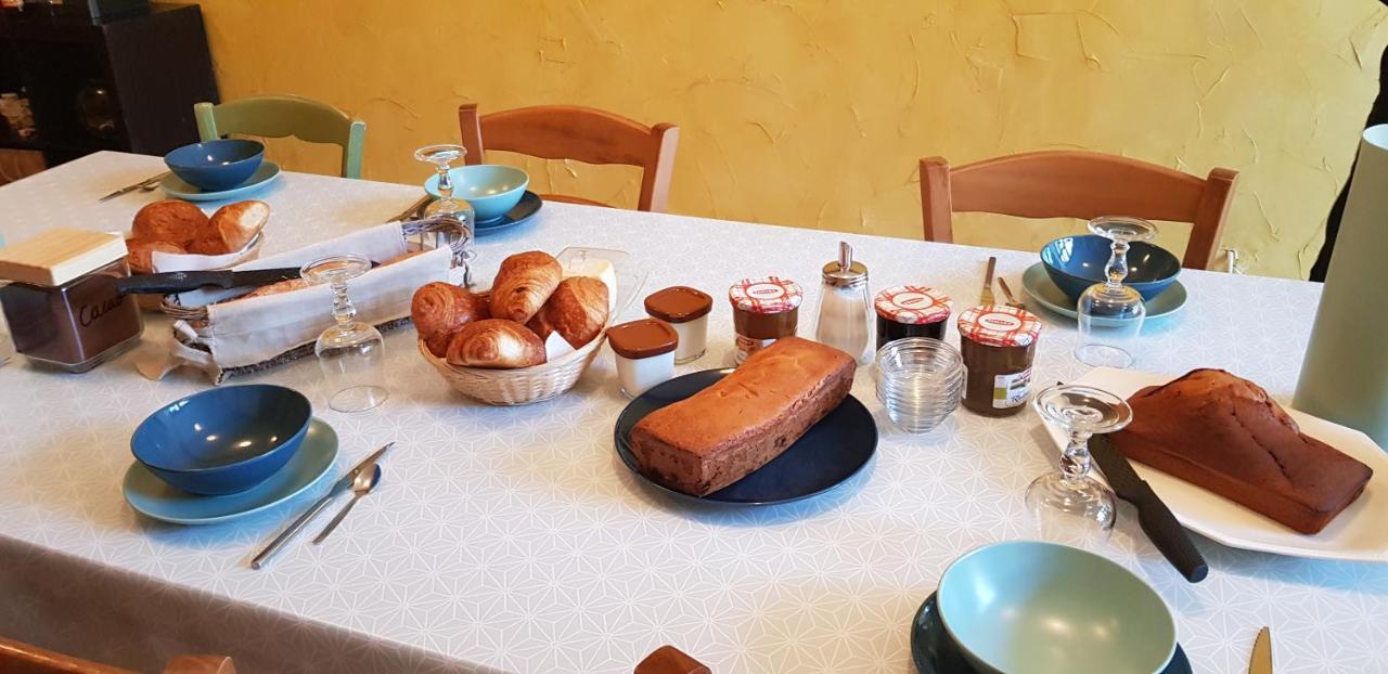 Bleu Bonheur Panzió Dennevy Kültér fotó